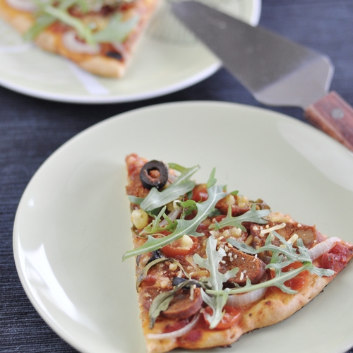 quick-yeast-free-vegan-pizza-with-onion-and-chorizo-3